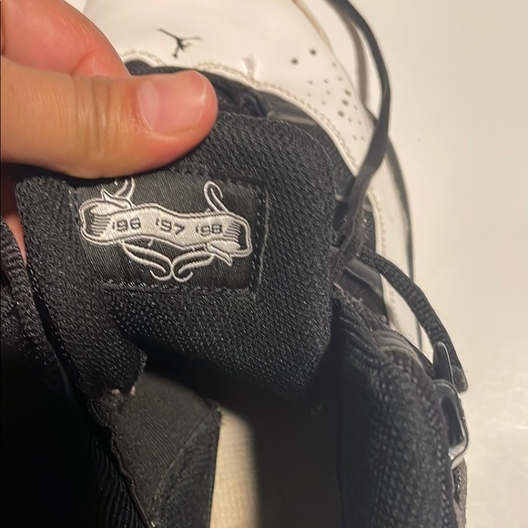 Jordan Black and White Sneakers with Red Accents - Picture 6 of 6